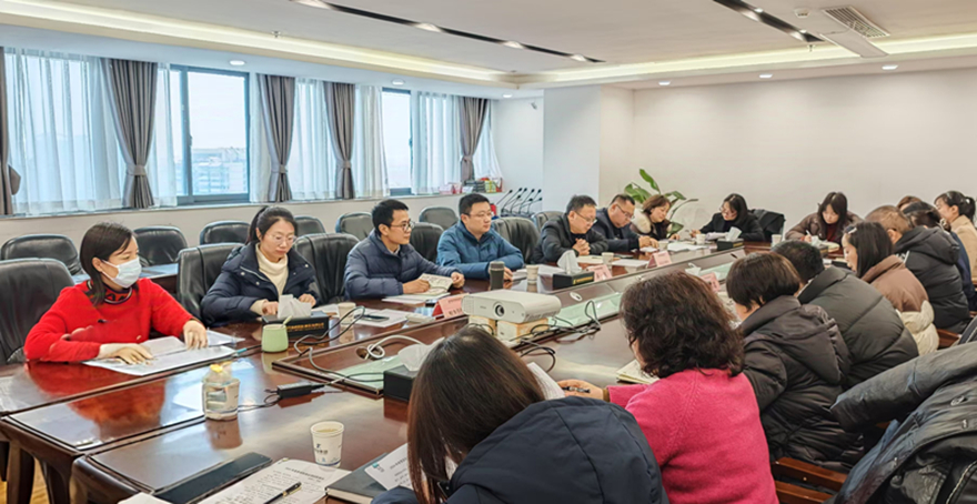 委派財(cái)務(wù)經(jīng)理述職會(huì)(圖) 委派財(cái)務(wù)經(jīng)理述職會(huì)(圖)